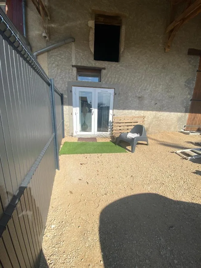 « Le Petit Louis » Apartment Briord France